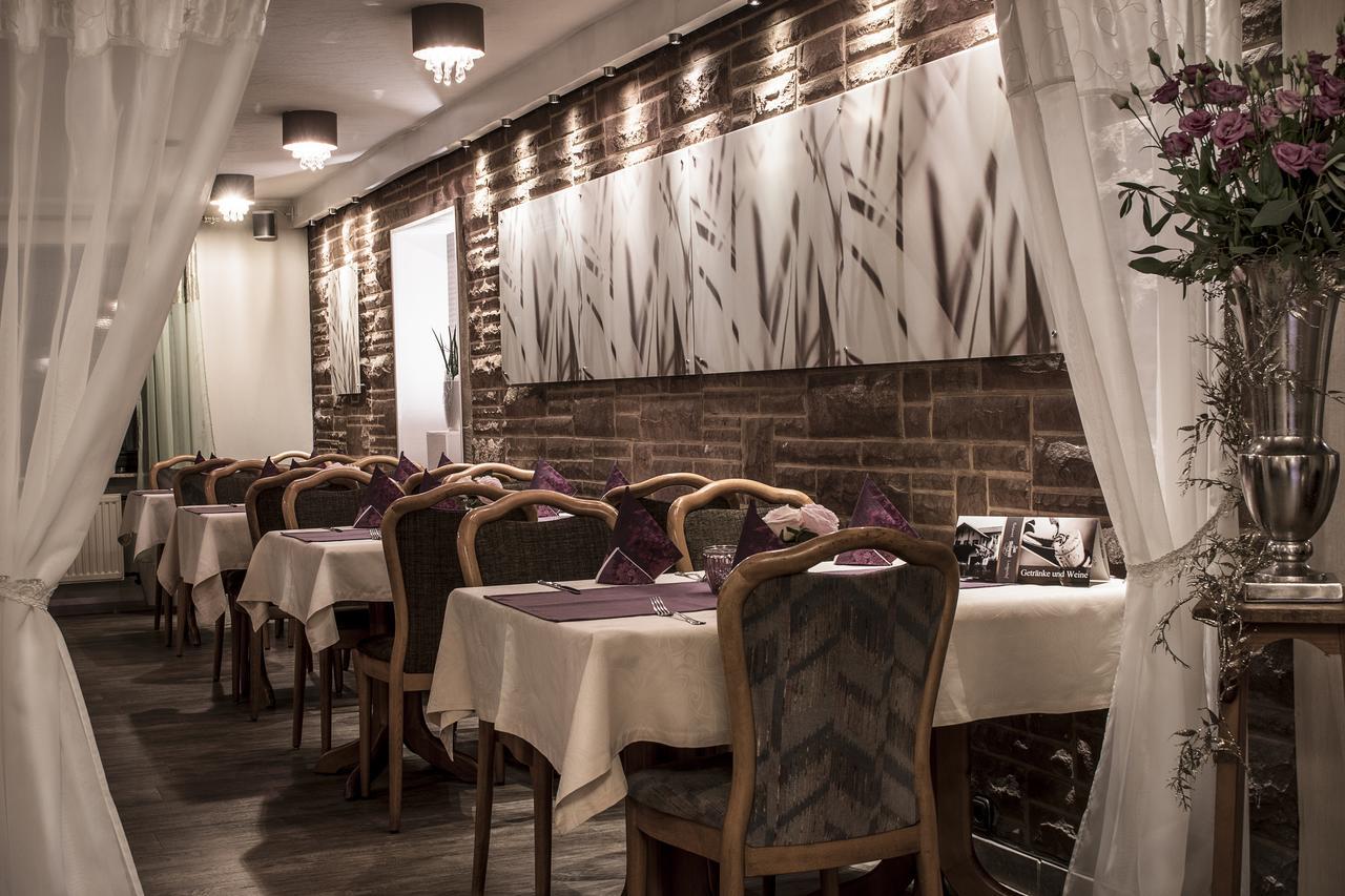 Restaurant Landgasthof Zum Wiesengrund Newel المظهر الخارجي الصورة
